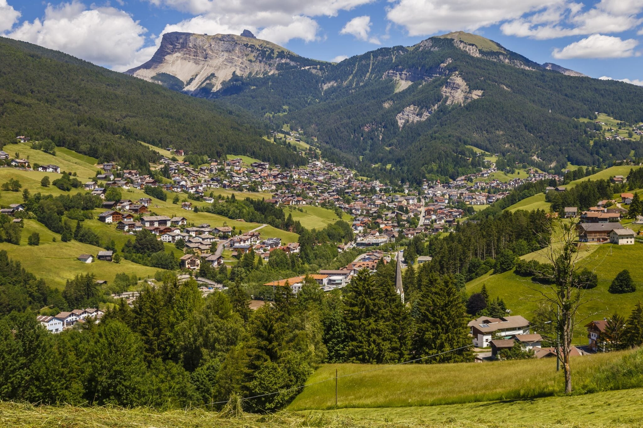 Discover Ortisei A Traveler s Guide To The Heart Of Val Gardena discover-ortisei-a-traveler-s-guide-to-the-heart-of-val-gardena
